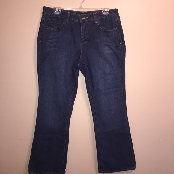 a.n.a. Blue Jeans - Picture 5 of 8